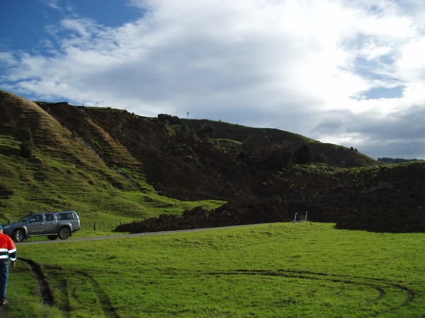 A massive slip has come done at Anaura Bay cutting off all vehicle access and isolating 20 dwellings